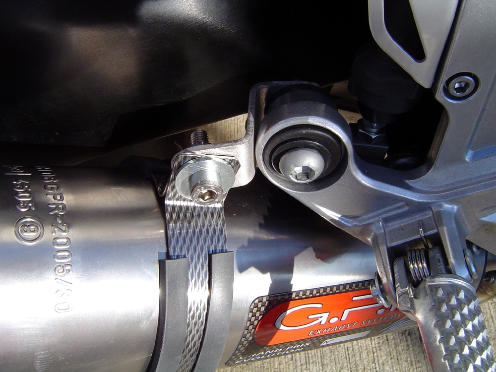 GPR pot echappement compatible avec  Honda Cbr 1000 Rr 2008-2011, Furore Poppy, Échappement légal, homologué,silencieux avec catalyseur, db killer amovible et tuyau de liaison spécifique 