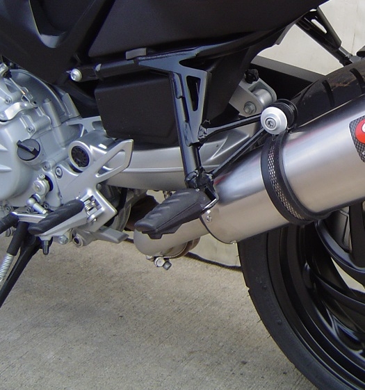 GPR pot echappement compatible avec  Bmw F 800 -S -ST 2006-2011, Gpe Ann. titanium, Échappement légal, homologué,silencieux avec catalyseur, db killer amovible et tuyau de liaison spécifique 