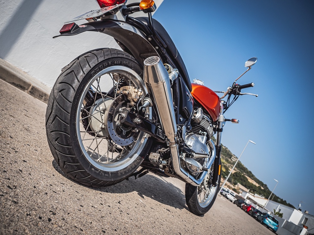 GPR pot echappement compatible avec  Royal Enfield Continental 650 2019-2020, Ultracone, Paire de pot d'échappement homologuées, livrées avec db killer amovible, catalyseurs et raccords spécifiques 