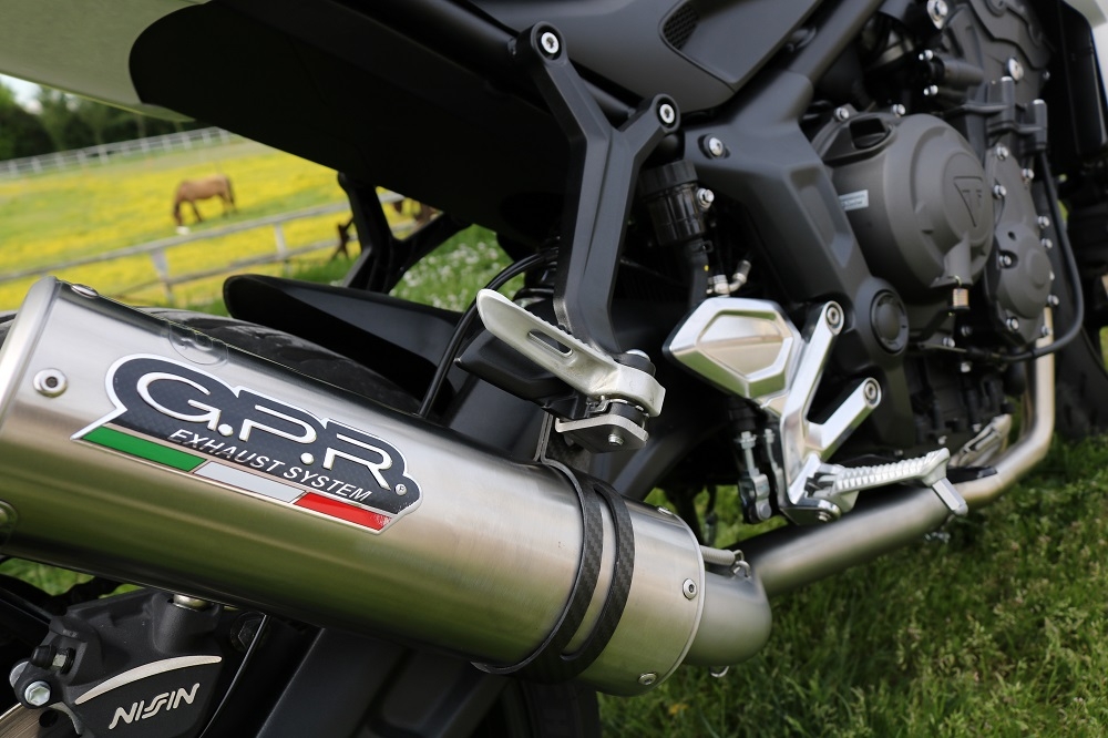 GPR pot echappement compatible avec  Triumph Trident 660 2021-2024, M3 Titanium Natural, Homologué et légal, système d'échappement complet avec catalyseur et db killer amovible 